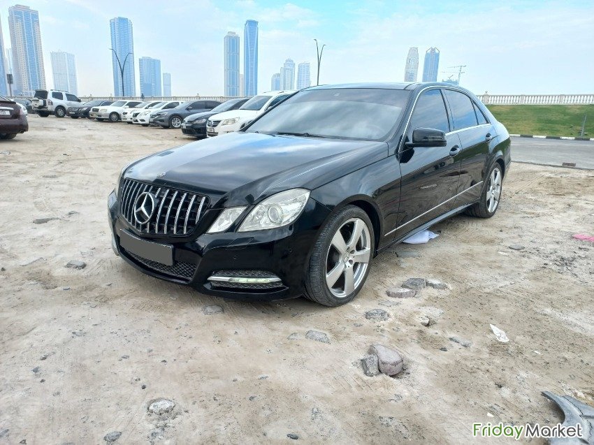 Mercedes-Benz E-300 Avantgarde, 3.0L, GCC Specifications. الشارقة الإمارات