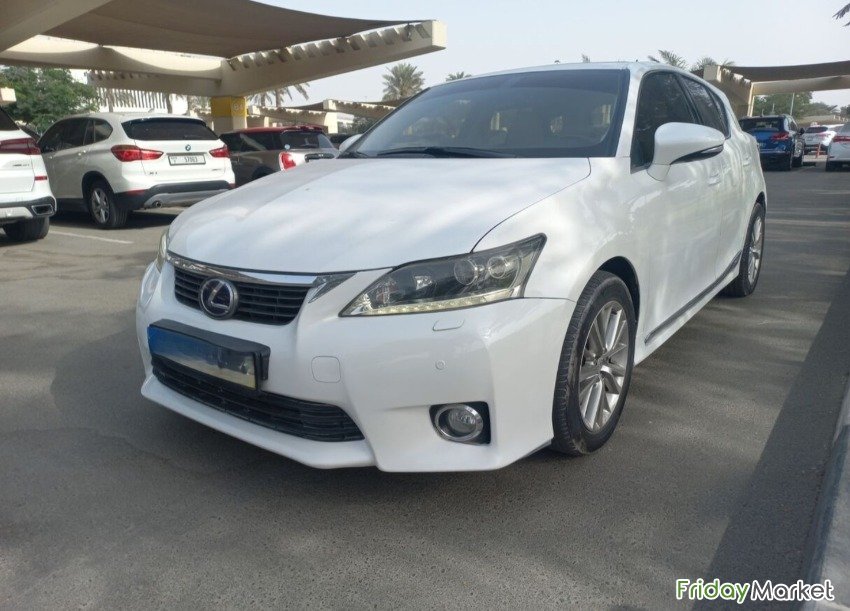 Lexus CT200h Hybrid, 1.8L, GCC Specifications. الشارقة الإمارات