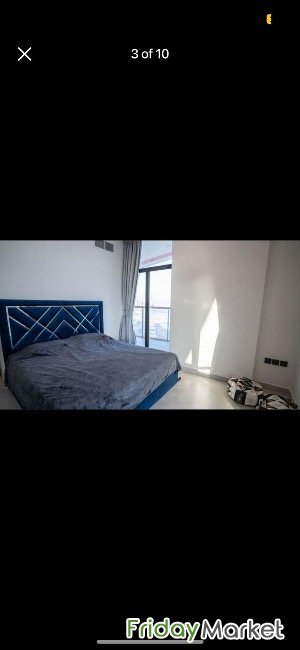 Almost New King Size Bed With Storage And Matress دبي الإمارات